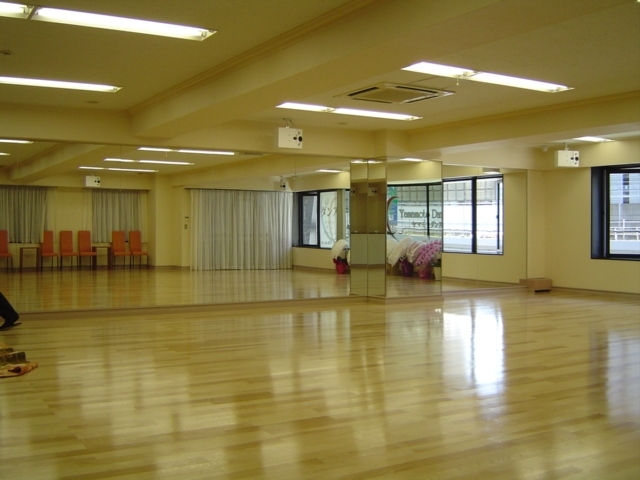 横浜コンパス中段スライドイメージ