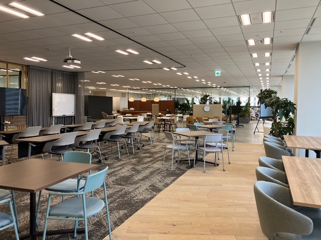 横浜コンパス中段スライドイメージ